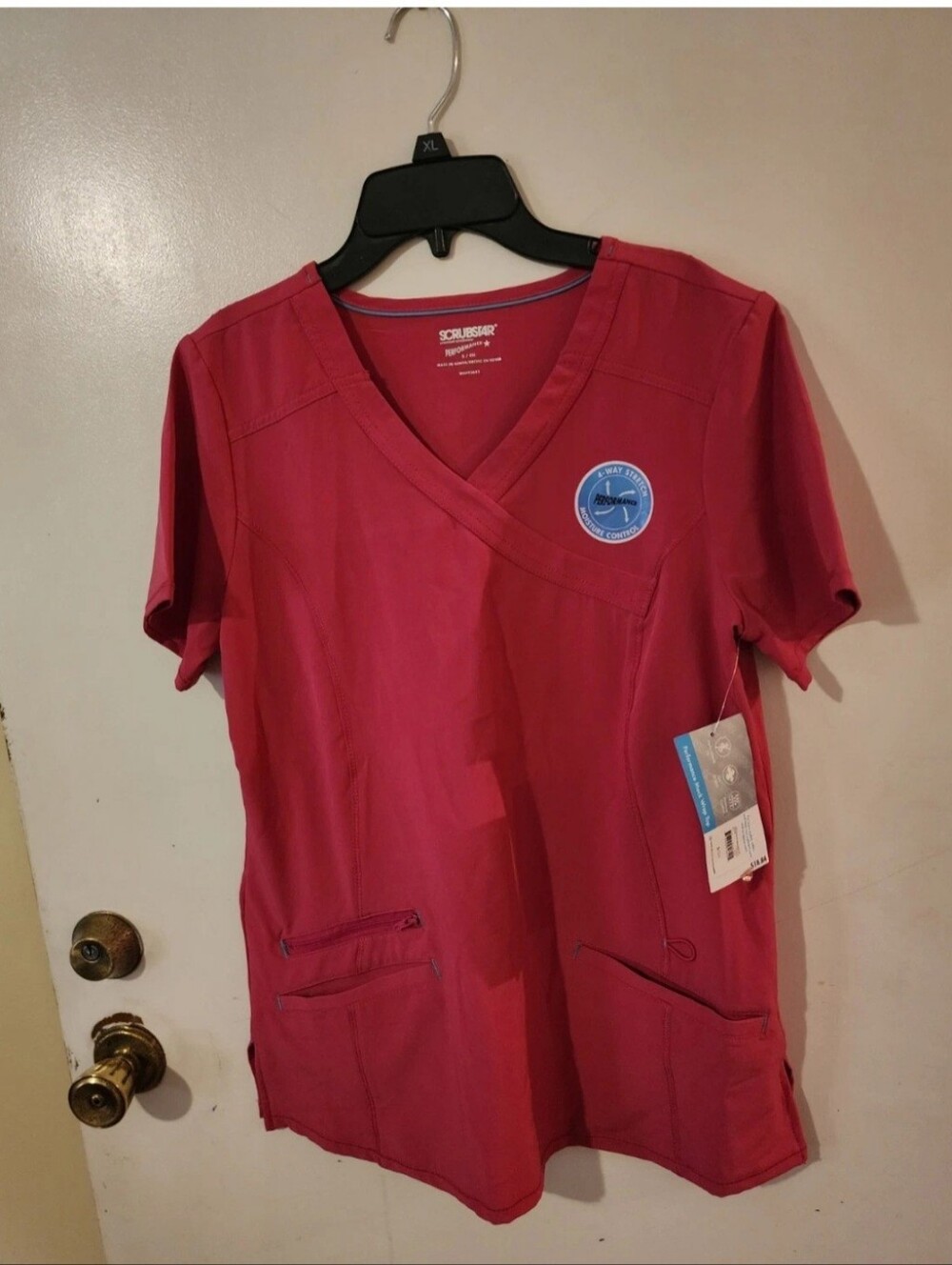 Scrubstar Performance  Womens Medical Scrubs Top in Extreme Pink sz S (NEW!)